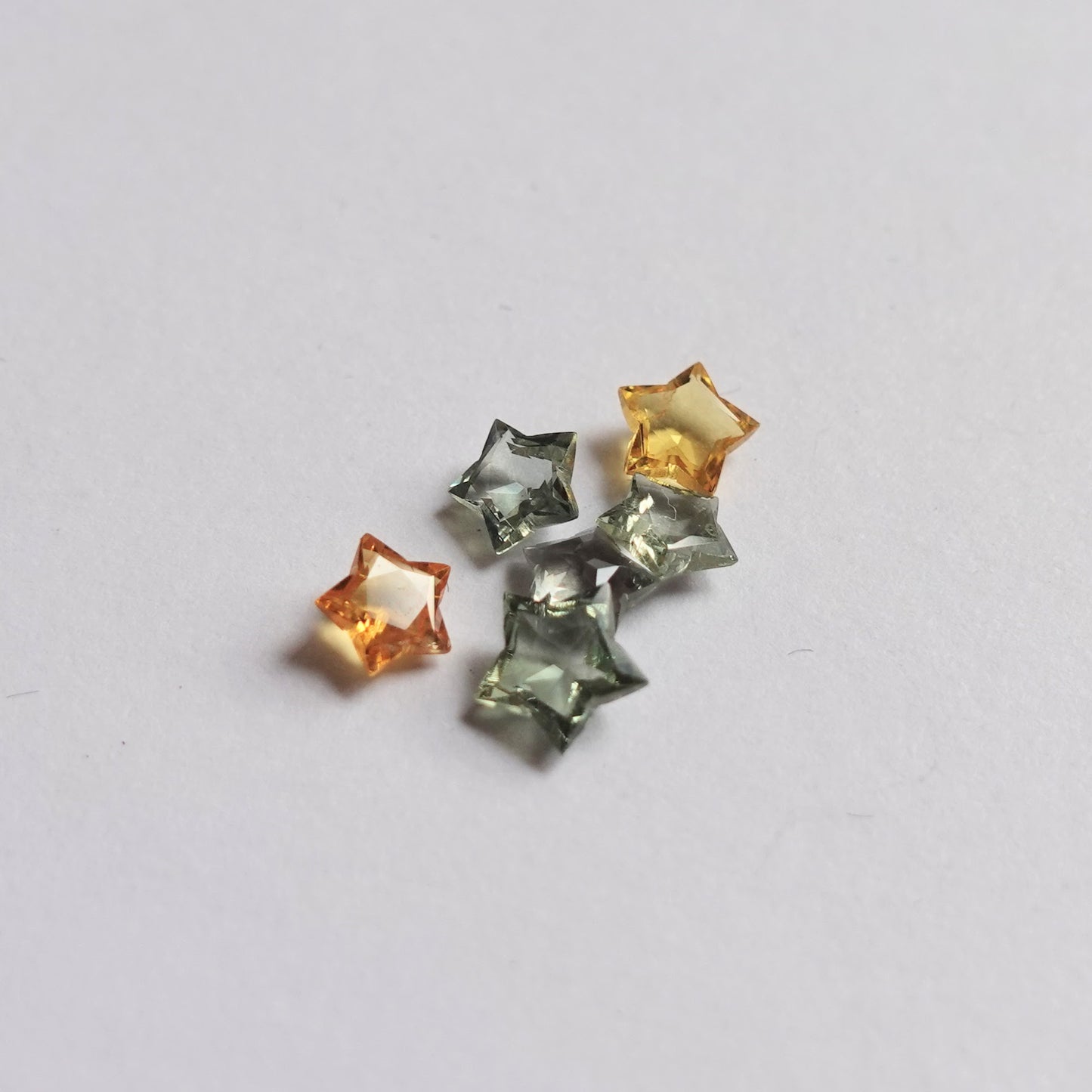 寶石#STC298-星形綠色/黃色藍寶石