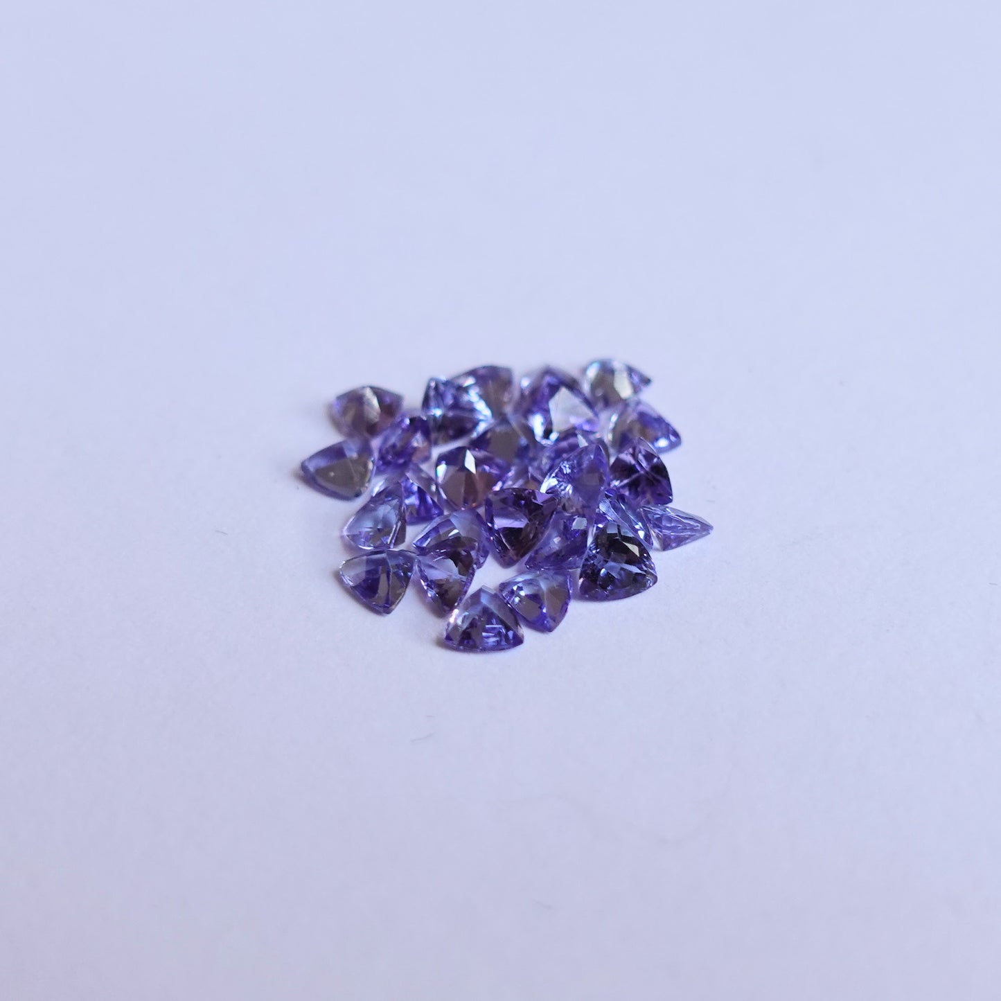 寶石#STC297-三角形坦桑石